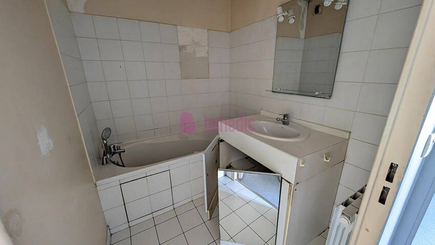 59240077h - Attribut alt par défaut.