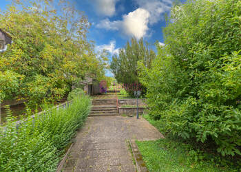 58767288a - Attribut alt par défaut.