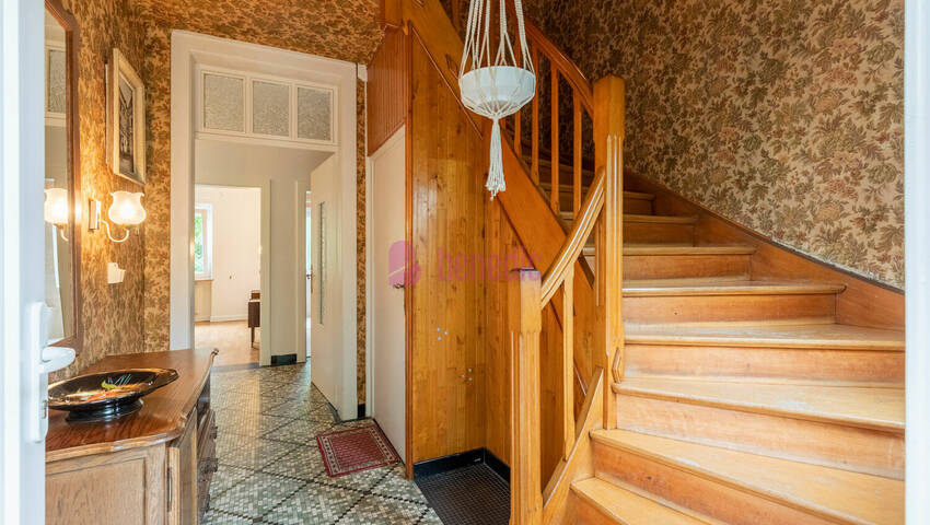 58767288b - Attribut alt par défaut.