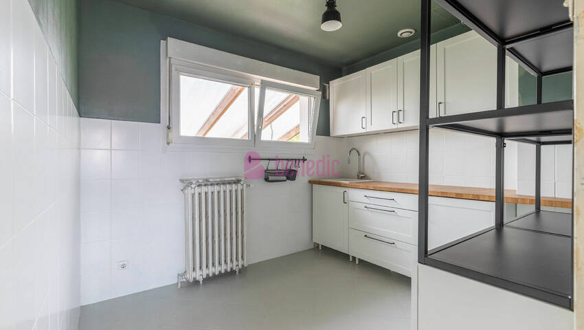 59124042f - Attribut alt par défaut.