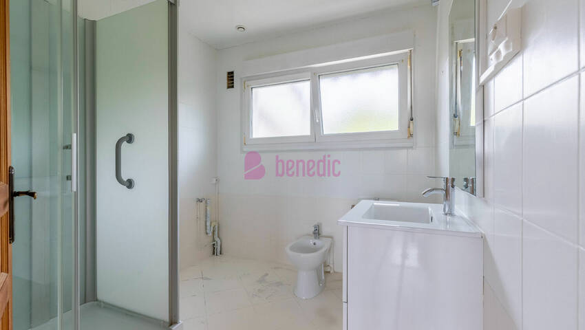 59124042j - Attribut alt par défaut.