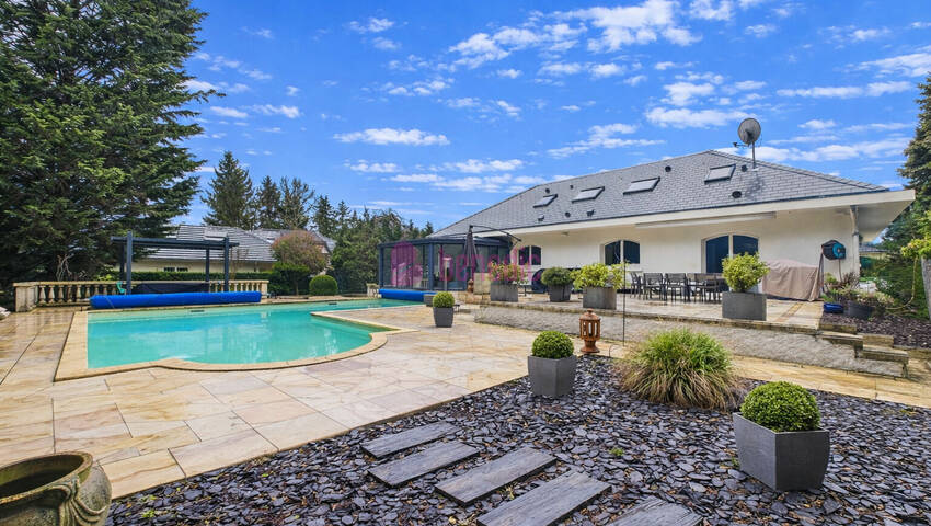 59284912e - Attribut alt par défaut.