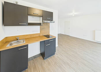 59249811b - Attribut alt par défaut.