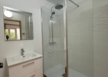 59321839a - Attribut alt par défaut.