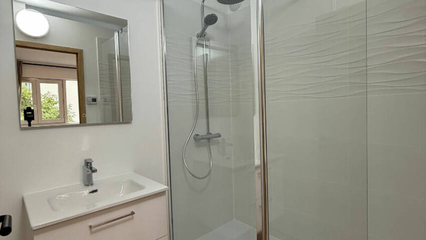 59321839a - Attribut alt par défaut.