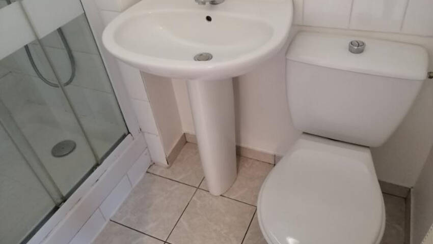 4255557d - Attribut alt par défaut.