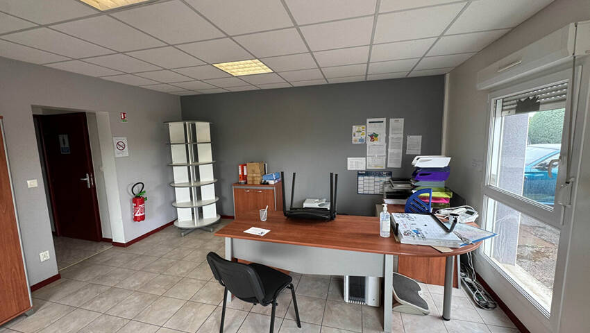 59342626b - Attribut alt par défaut.