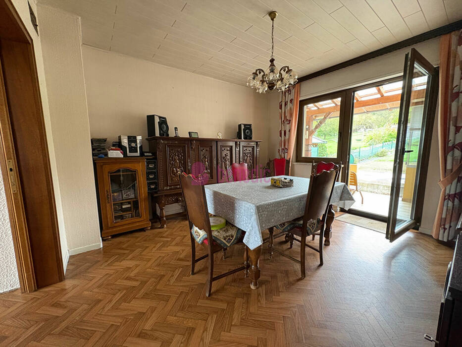 59277886b - Attribut alt par défaut.