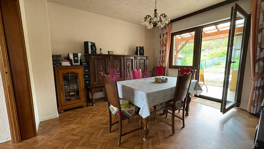 59277886b - Attribut alt par défaut.