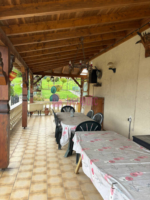 59277886f - Attribut alt par défaut.