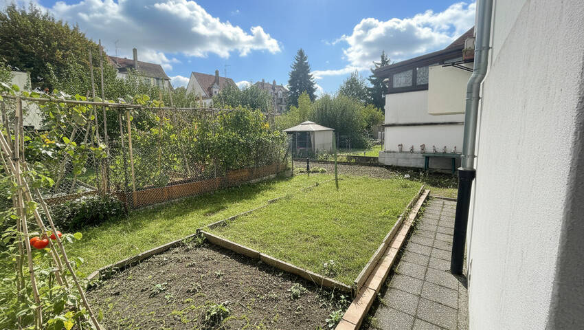 59243597d - Attribut alt par défaut.