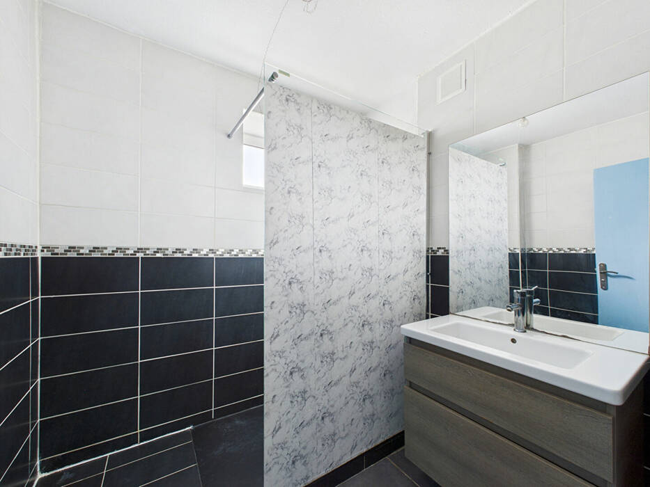 59355870f - Attribut alt par défaut.