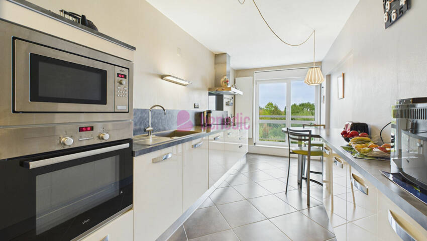 58178061d - Attribut alt par défaut.