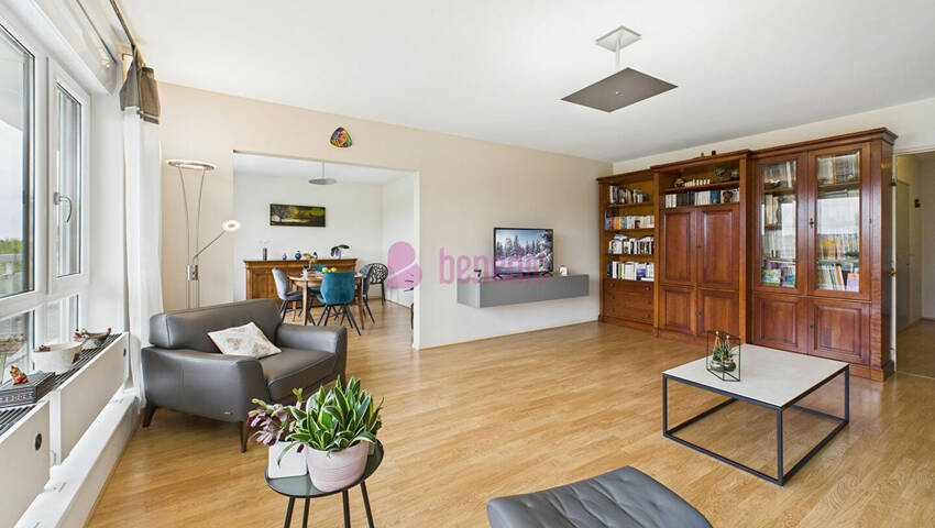 58178061h - Attribut alt par défaut.