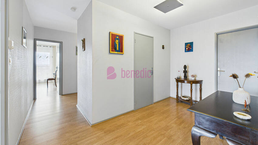 58178061n - Attribut alt par défaut.