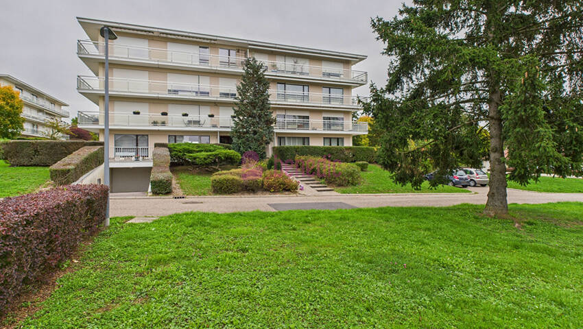 58178061q - Attribut alt par défaut.