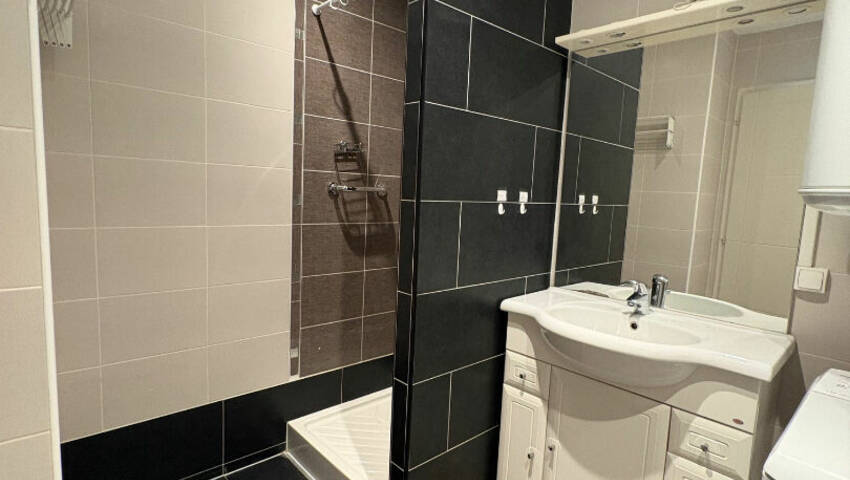 58144532d - Attribut alt par défaut.