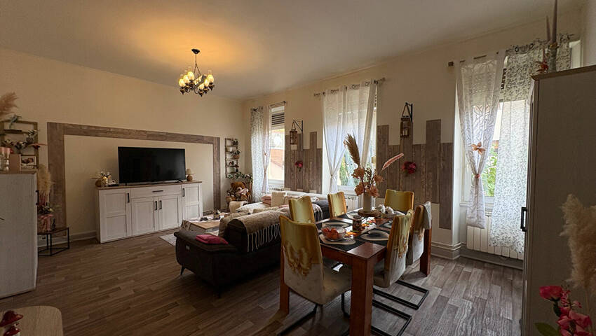 58738083b - Attribut alt par défaut.