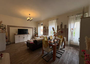 58738083b - Attribut alt par défaut.