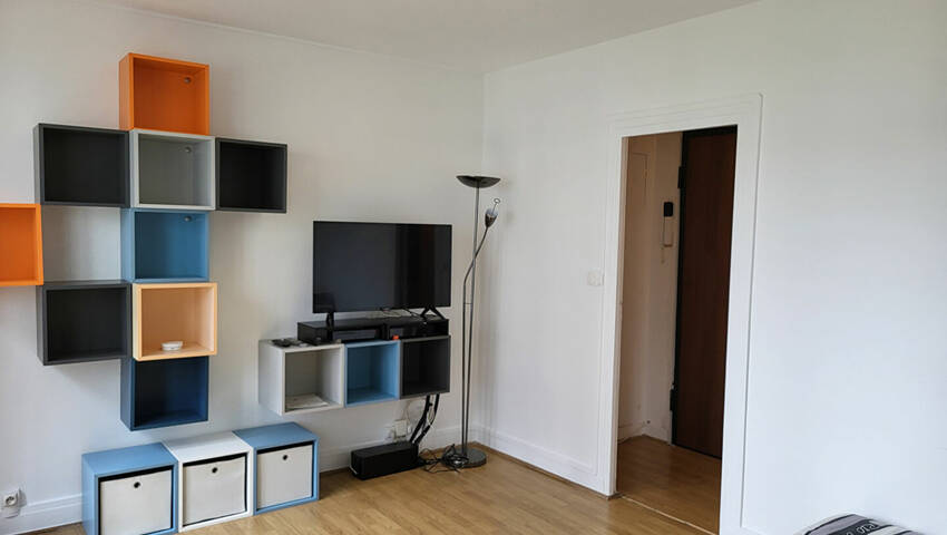 59375446a - Attribut alt par défaut.