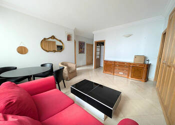 59384445a - Attribut alt par défaut.