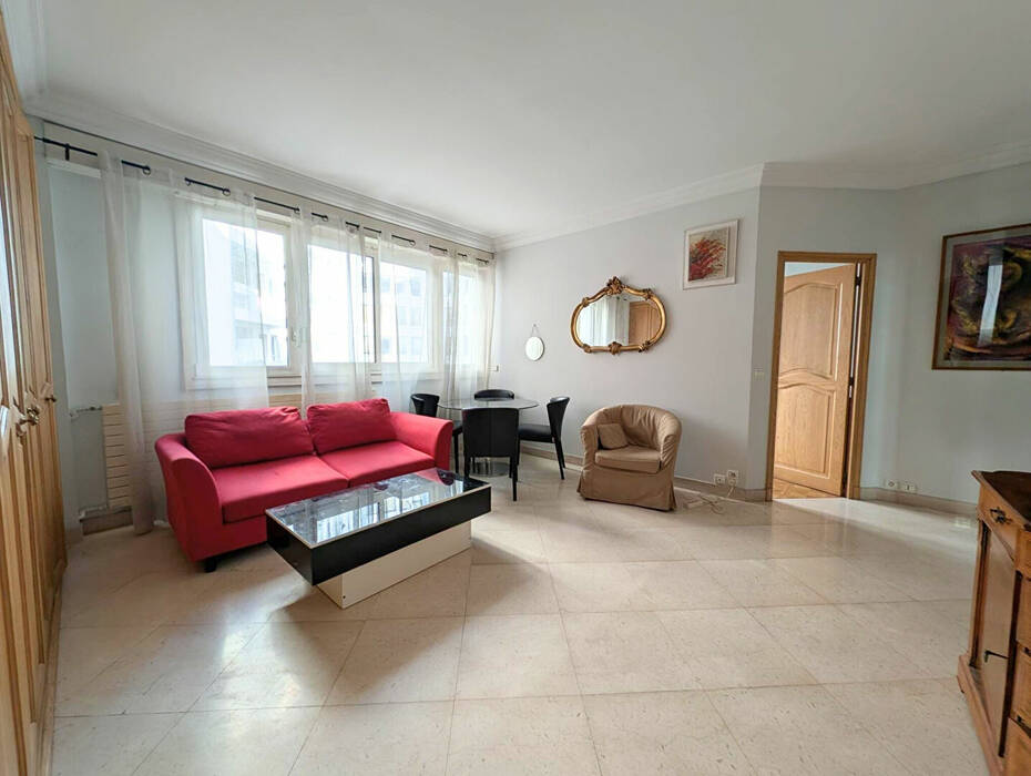 59384445f - Attribut alt par défaut.