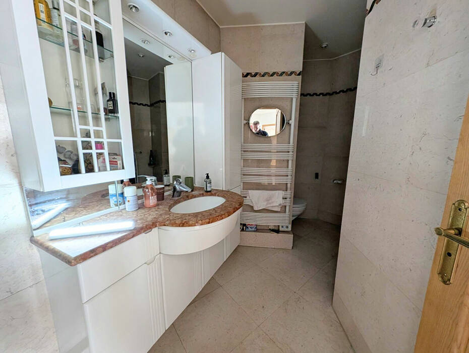 59384445g - Attribut alt par défaut.