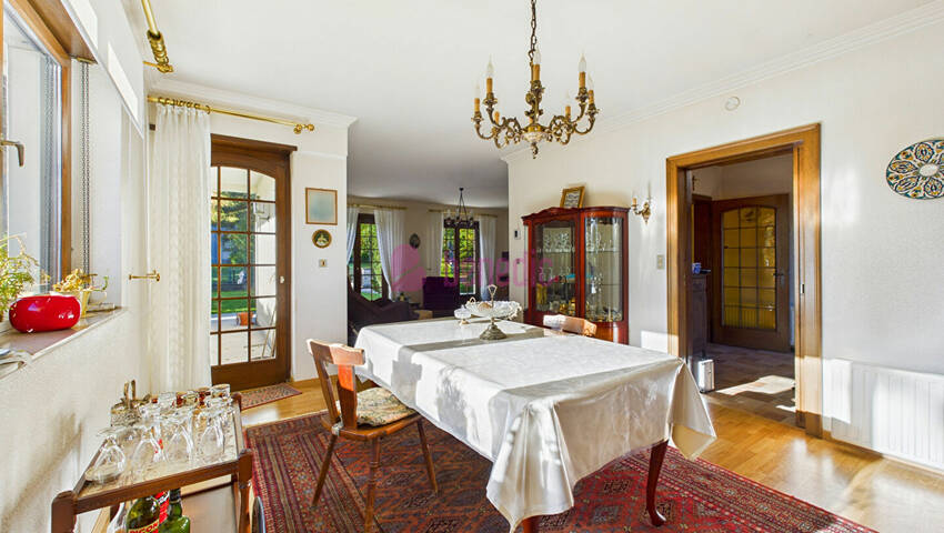 58776172l - Attribut alt par défaut.