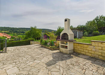 58879443c - Attribut alt par défaut.