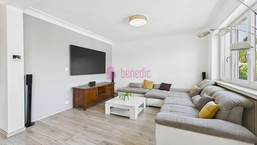 58879443g - Attribut alt par défaut.