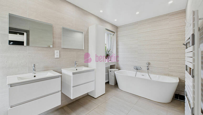 58879443o - Attribut alt par défaut.