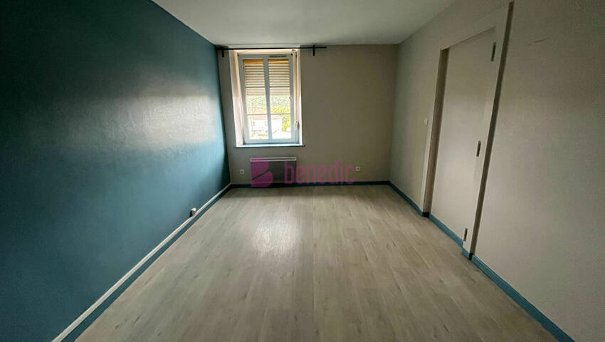 4253955e - Attribut alt par défaut.