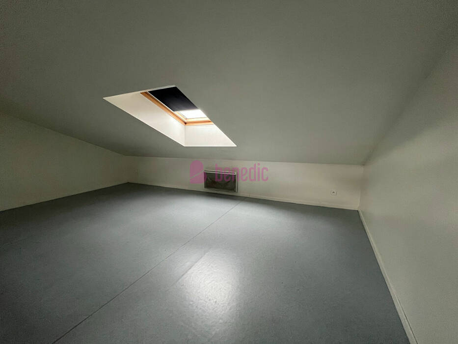 4253955f - Attribut alt par défaut.