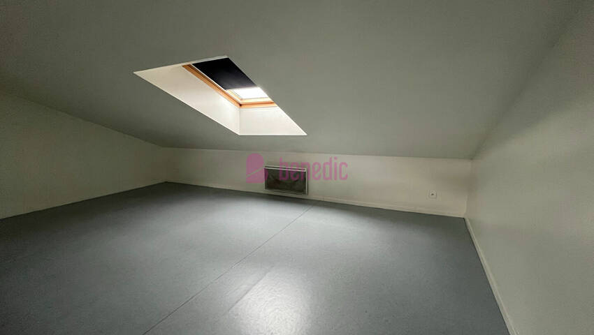 4253955f - Attribut alt par défaut.