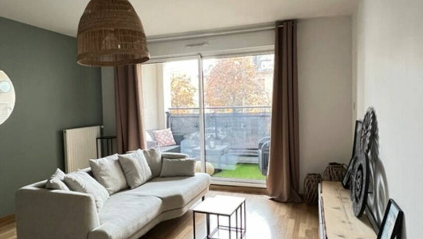 59406695b - Attribut alt par défaut.