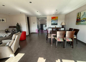 58445508c - Attribut alt par défaut.