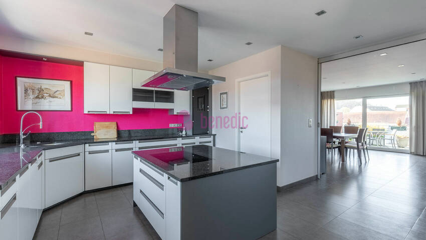 58445508a - Attribut alt par défaut.