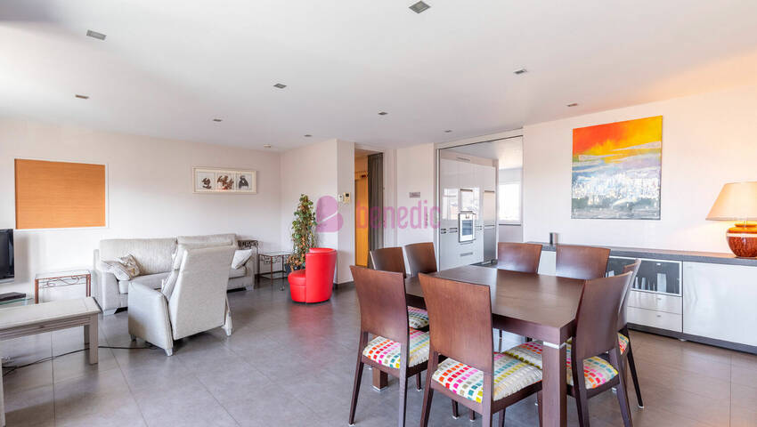 58445508e - Attribut alt par défaut.