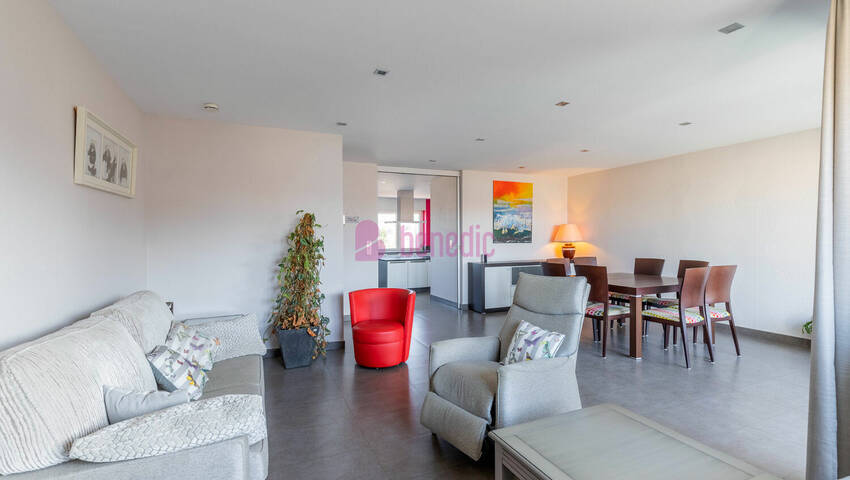 58445508f - Attribut alt par défaut.