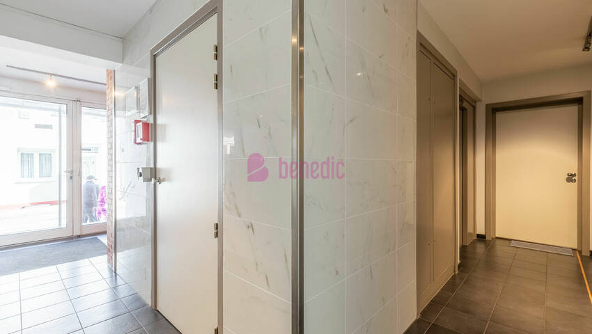 58445508i - Attribut alt par défaut.