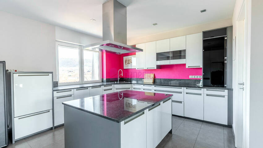 58445508m - Attribut alt par défaut.