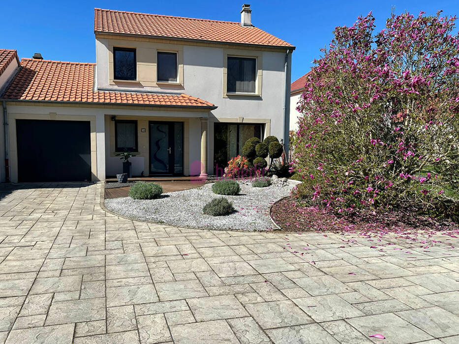 59411436c - Attribut alt par défaut.