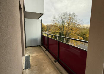 28083467a - Attribut alt par défaut.