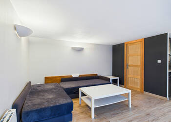 59413275b - Attribut alt par défaut.