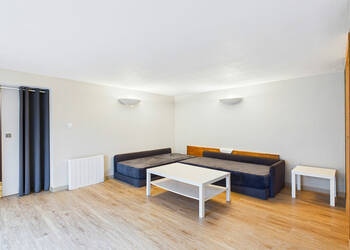 59413275c - Attribut alt par défaut.