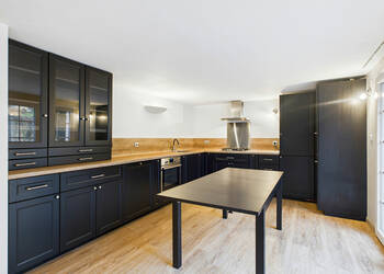 59413275b - Attribut alt par défaut.