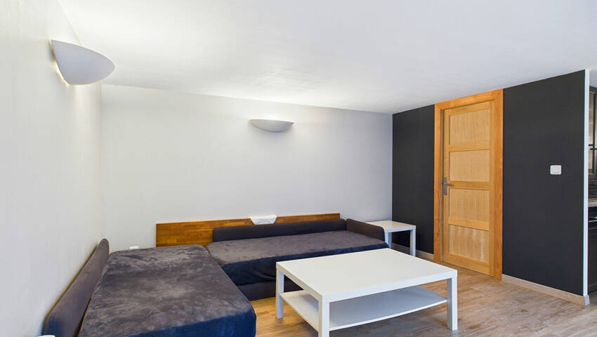 59413275c - Attribut alt par défaut.