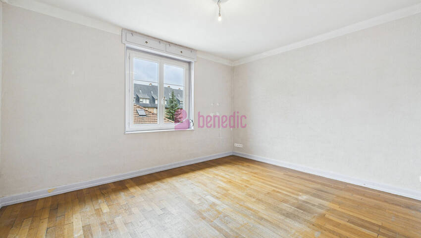 59372427g - Attribut alt par défaut.