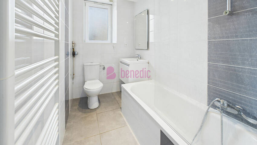 59372427j - Attribut alt par défaut.