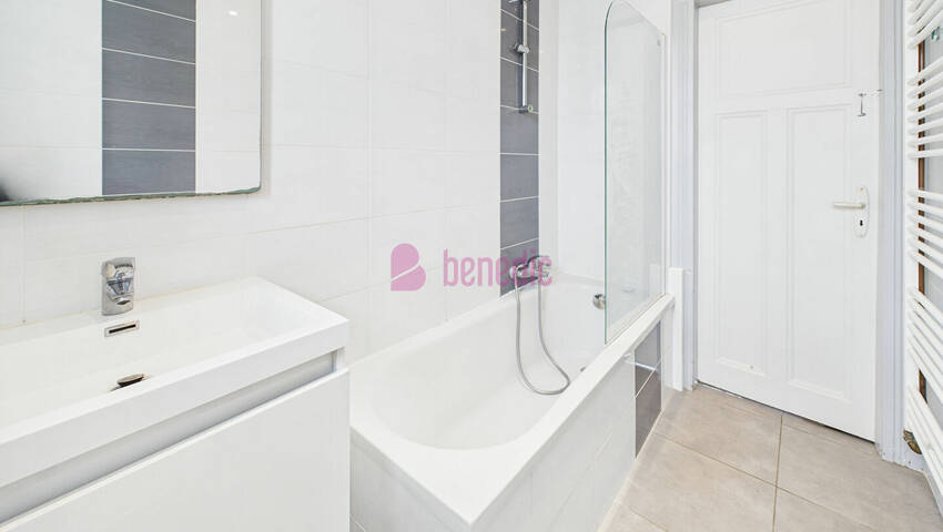 59372427k - Attribut alt par défaut.